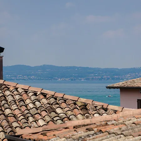 Corte Regina Sirmione