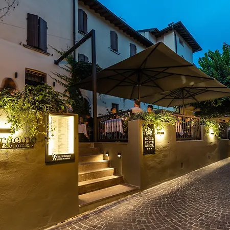 Corte Regina Sirmione