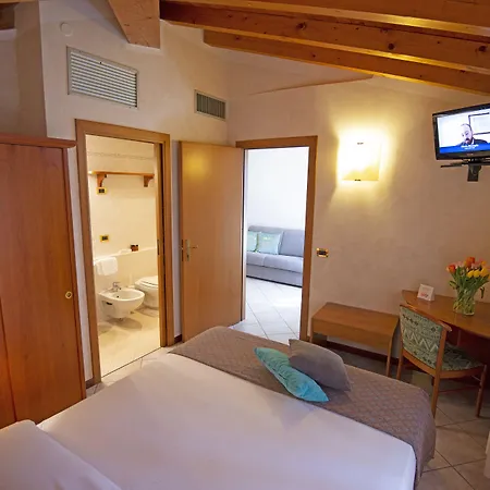 Corte Regina Sirmione