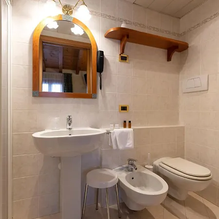 Corte Regina 3* Sirmione